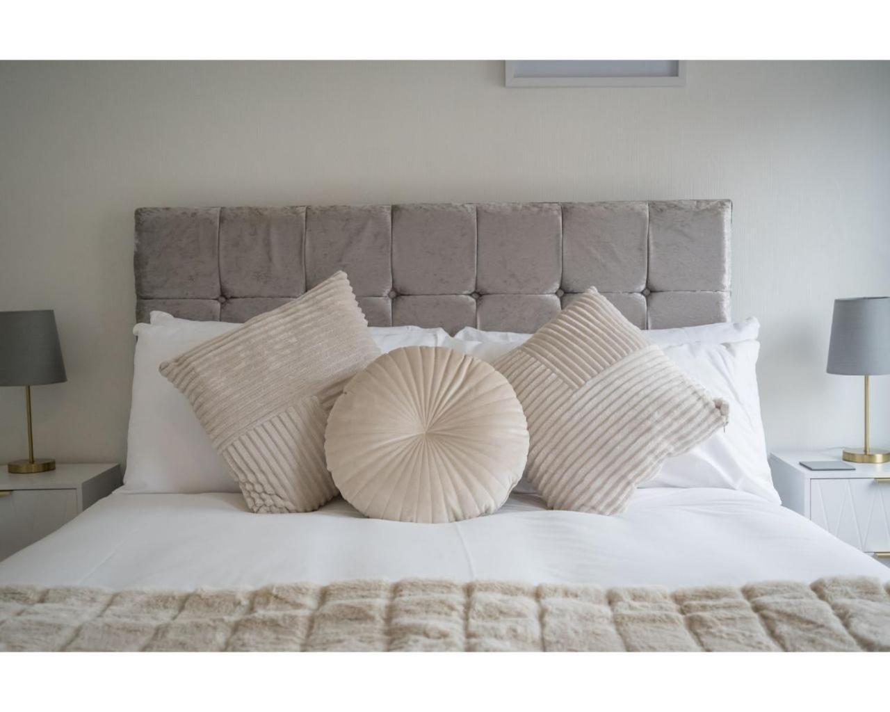 Central Belfast Apartments Chic Luxe R&R ห้อง รูปภาพ